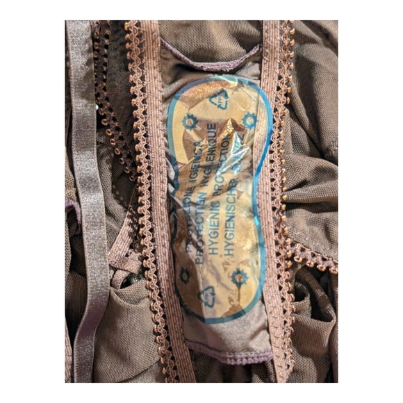 NWT Frederick's of Hollywood Lola Lee Bodysuit with Garters, Chocolate, M - Picture 7 of 10